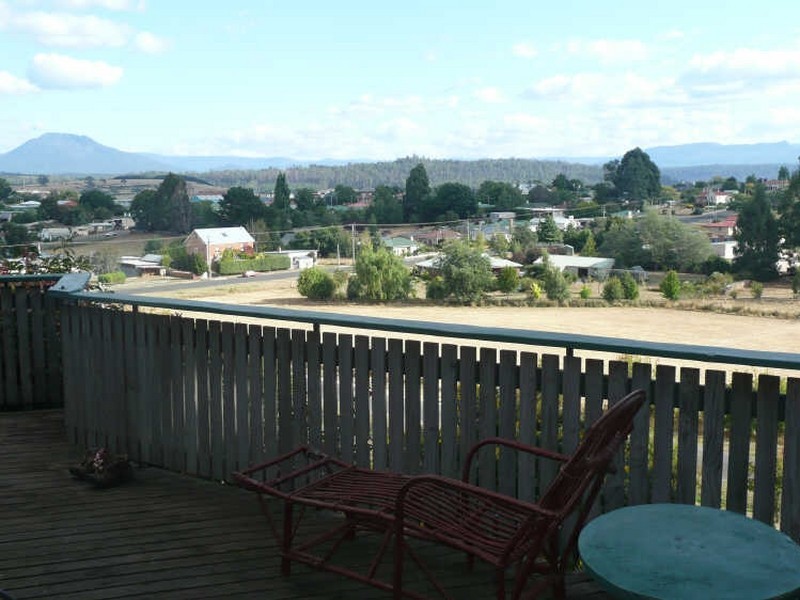 65 West Barrack, Deloraine TAS 7304