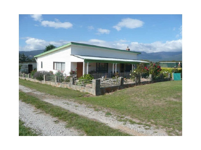 232 Burns Road, Caveside TAS 7304