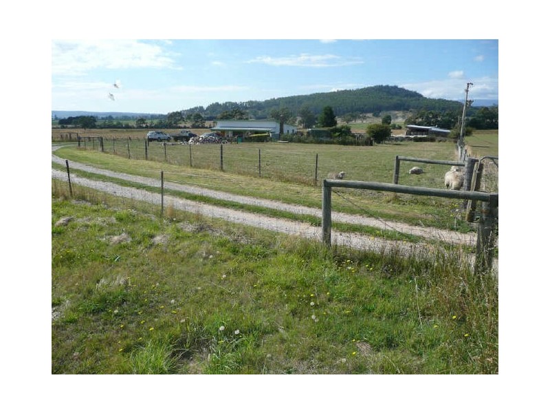 232 Burns Road, Caveside TAS 7304