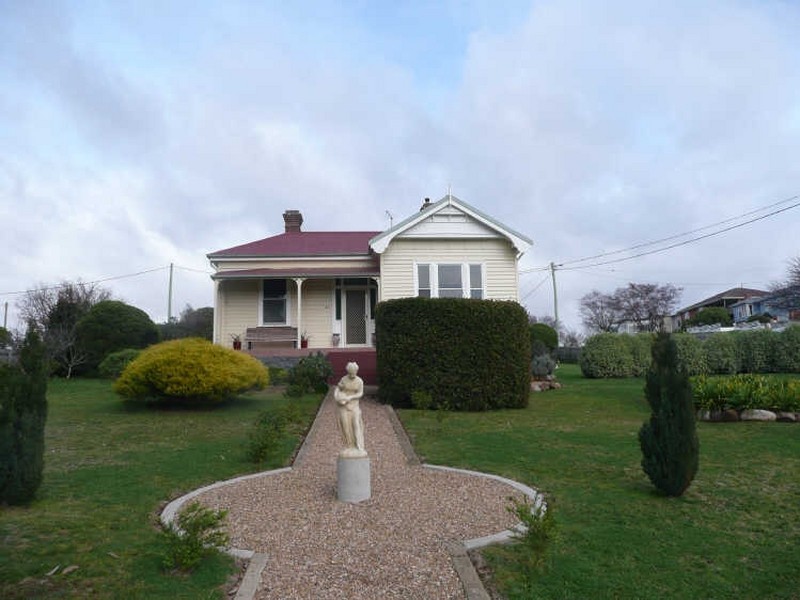 46 West Church Street, Deloraine TAS 7304