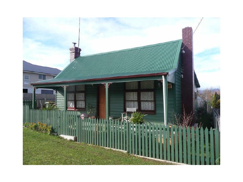 12 Beefeater Street, Deloraine TAS 7304