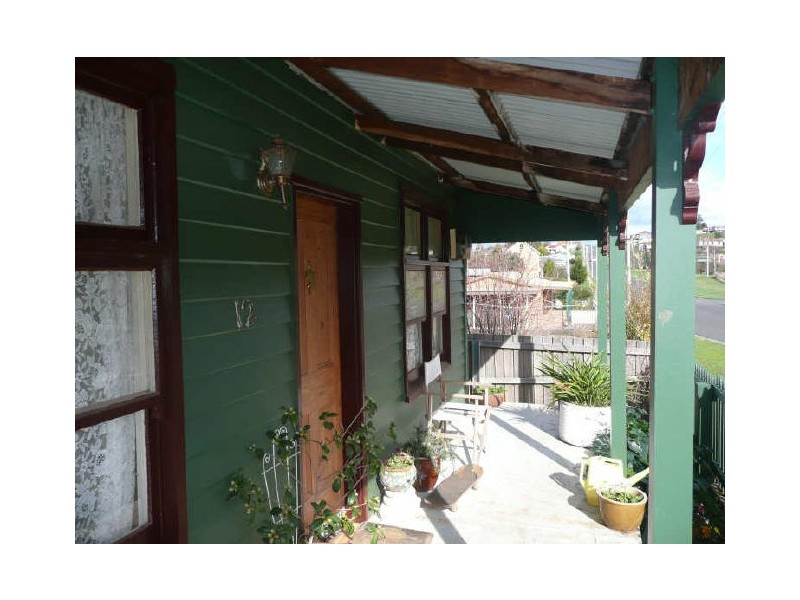 12 Beefeater Street, Deloraine TAS 7304