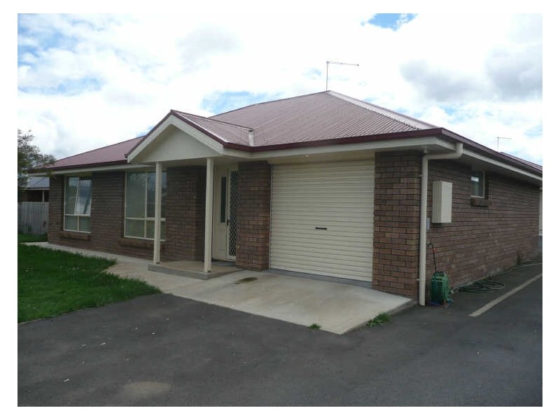 1/3 Casey Court, Deloraine TAS 7304