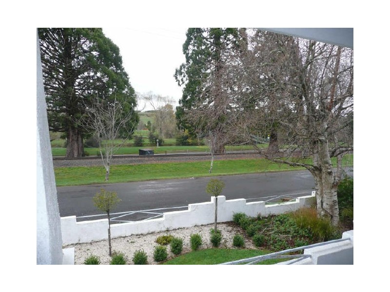 37 West Parade, Deloraine TAS 7304
