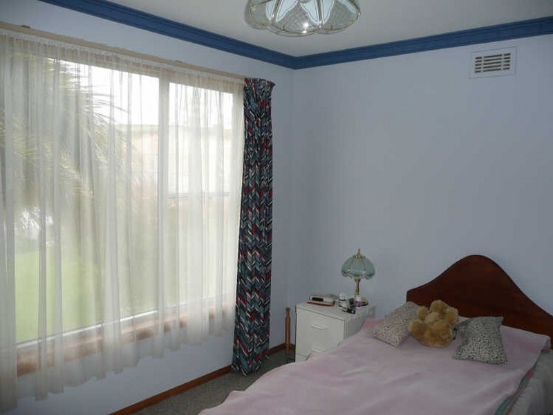 10 Winter Street, Deloraine TAS 7304