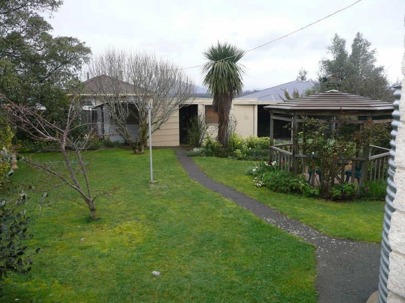 10 Winter Street, Deloraine TAS 7304