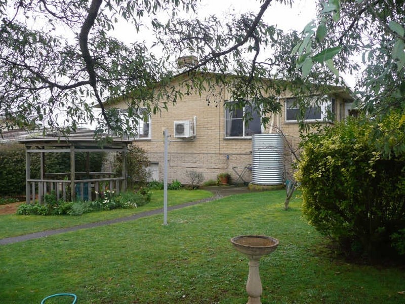 10 Winter Street, Deloraine TAS 7304