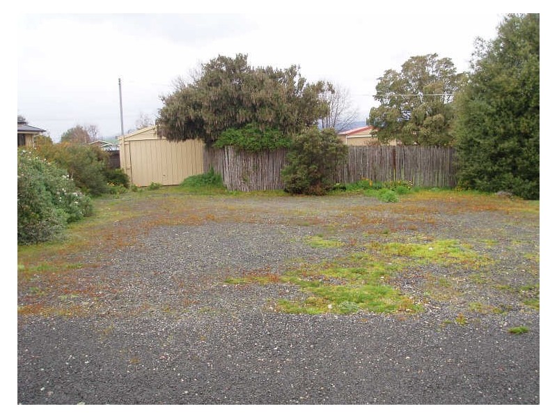 8 Winter Street, Deloraine TAS 7304
