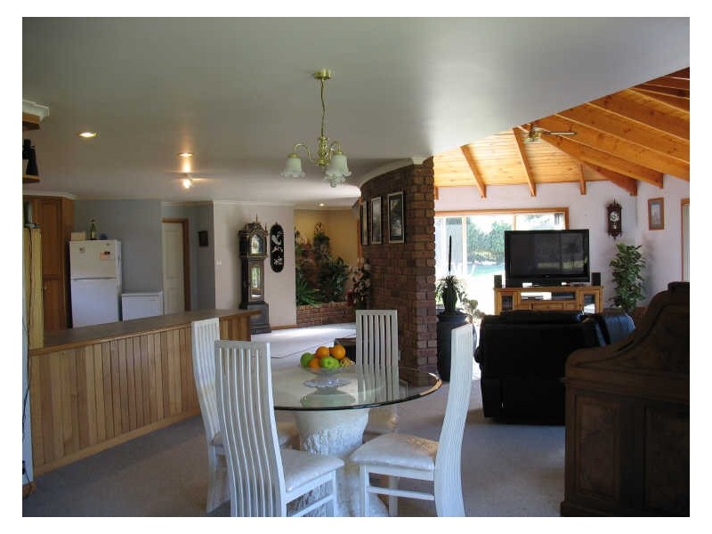 320 River Road, Deloraine TAS 7304