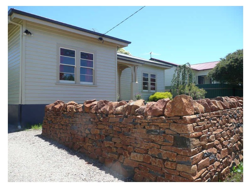 40 West Barrack Street, Deloraine TAS 7304