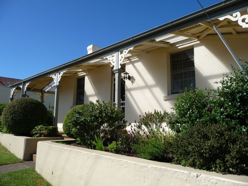 Emu Bay Road, Deloraine TAS 7304