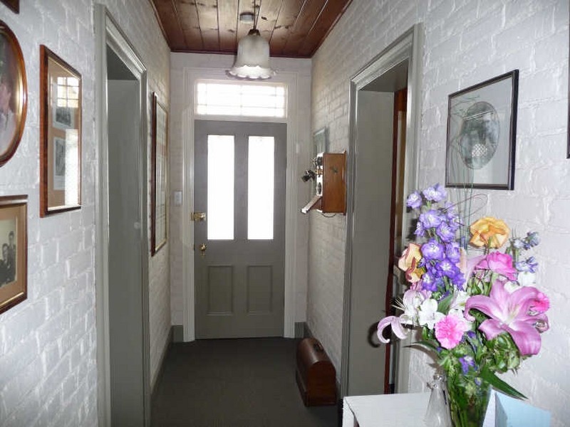 Emu Bay Road, Deloraine TAS 7304