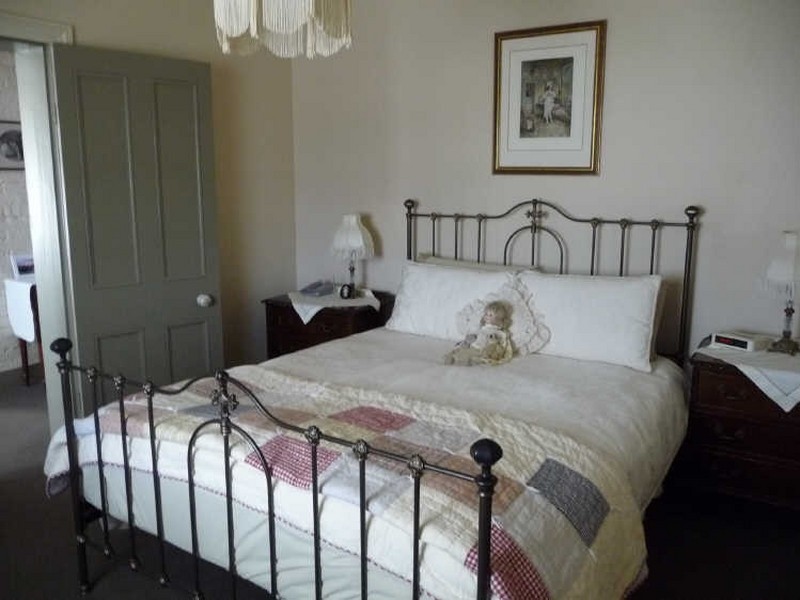 Emu Bay Road, Deloraine TAS 7304