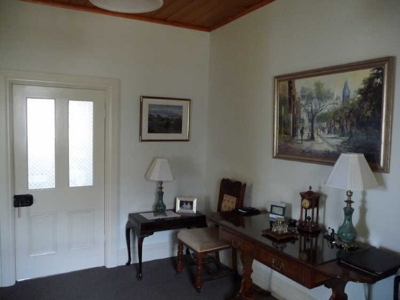 Emu Bay Road, Deloraine TAS 7304