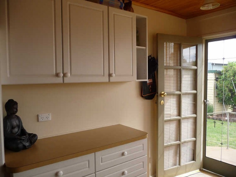 Emu Bay Road, Deloraine TAS 7304