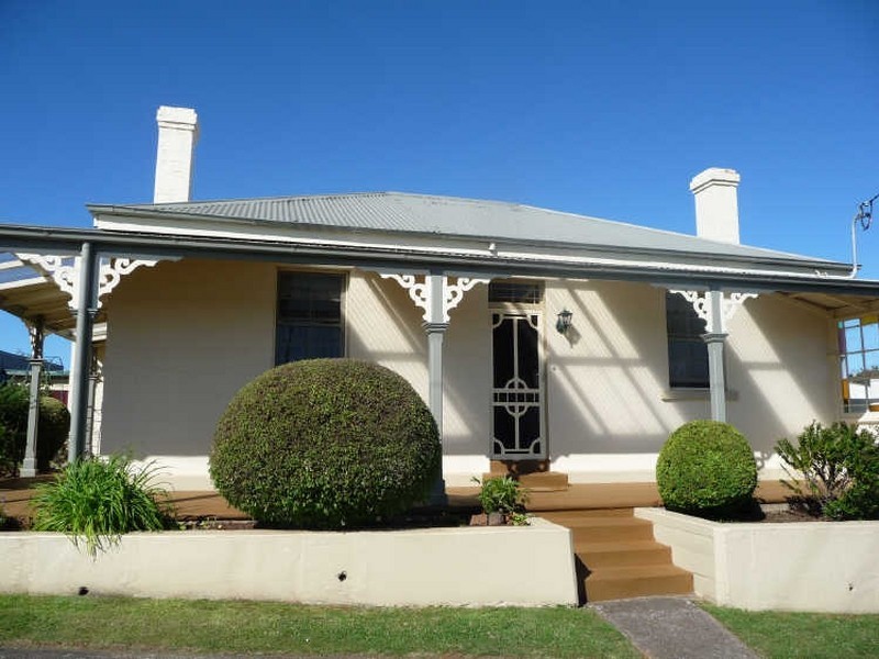 Emu Bay Road, Deloraine TAS 7304