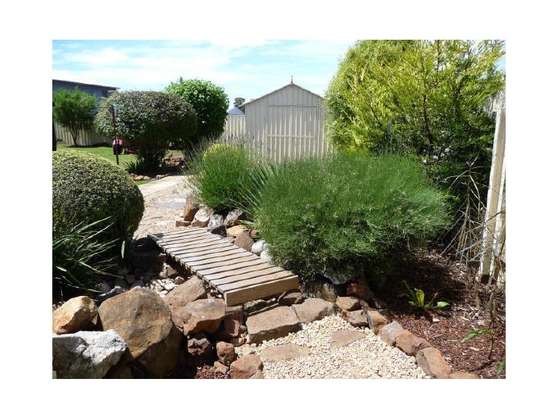 Emu Bay Road, Deloraine TAS 7304