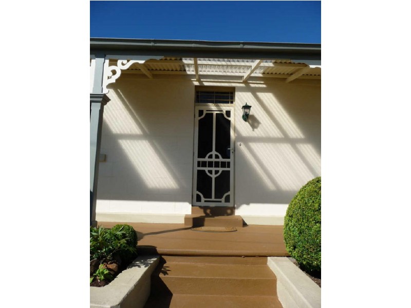 Emu Bay Road, Deloraine TAS 7304