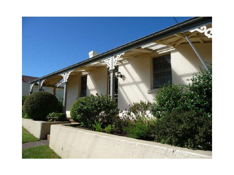 Emu Bay Road, Deloraine TAS 7304