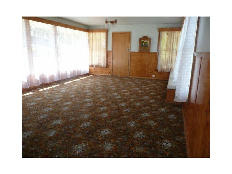 35 Avenue Road, Elizabeth Town TAS 7304