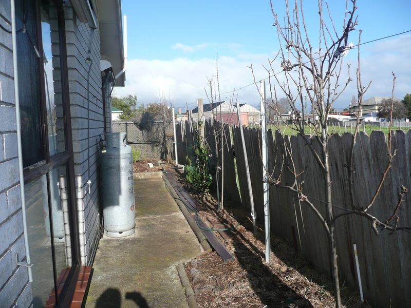 2/14A Franklin Street, Westbury TAS 7303