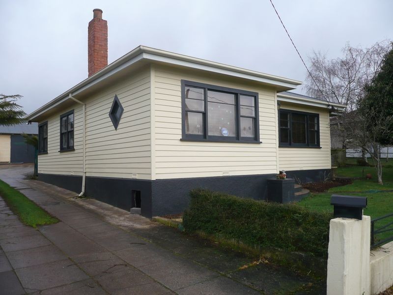 8 Best Street, Deloraine TAS 7304