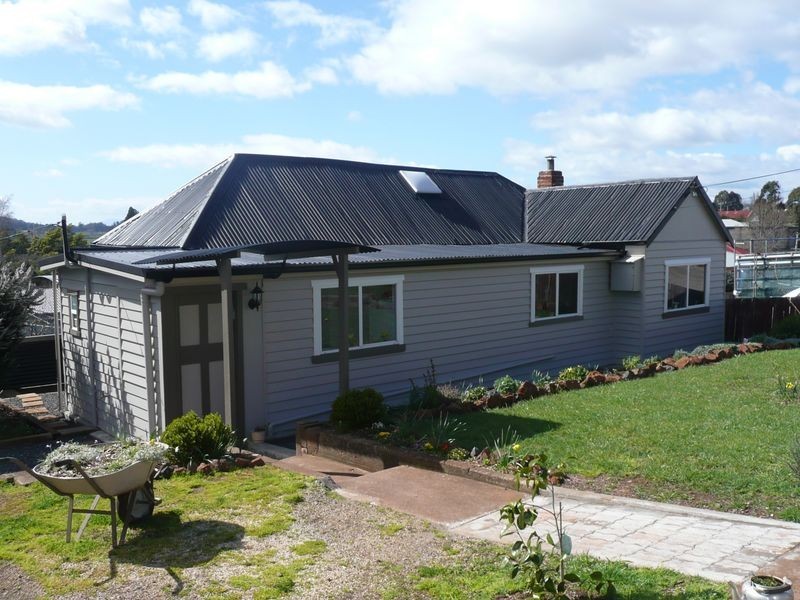 13 West Barrack Street, Deloraine TAS 7304