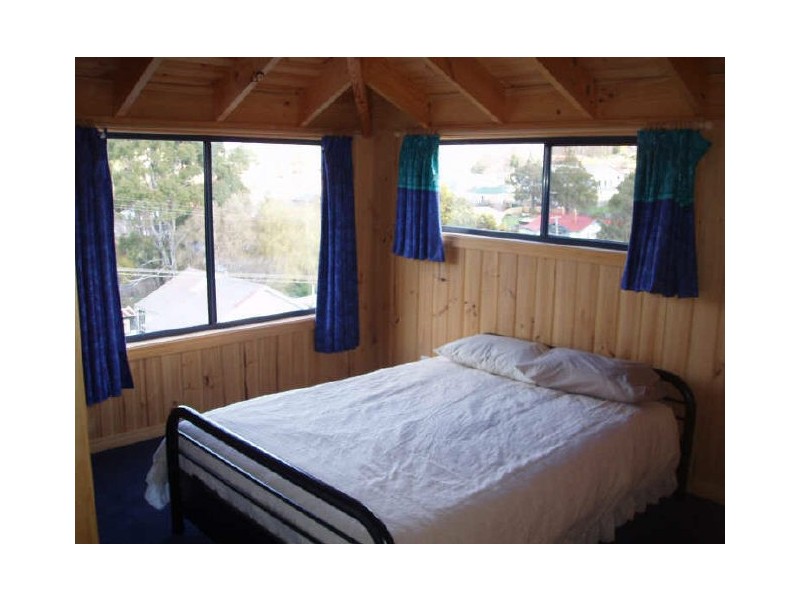 1 Parsonage Street, Deloraine TAS 7304