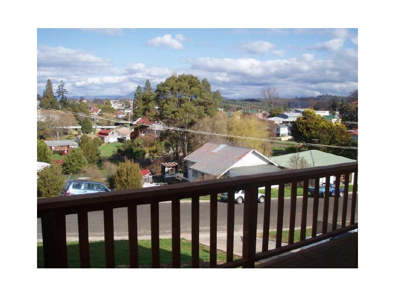 1 Parsonage Street, Deloraine TAS 7304