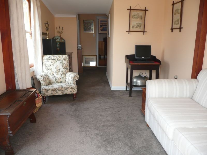 6 Railway Street, Deloraine TAS 7304