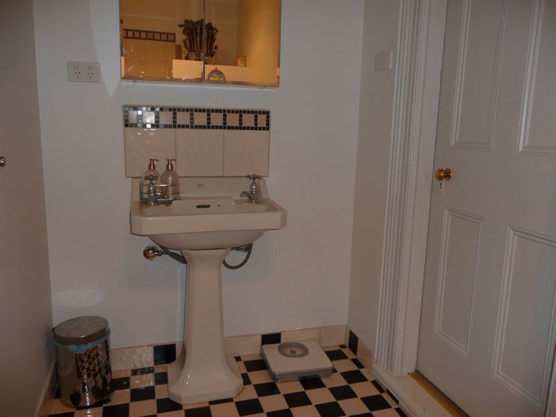 6 Railway Street, Deloraine TAS 7304