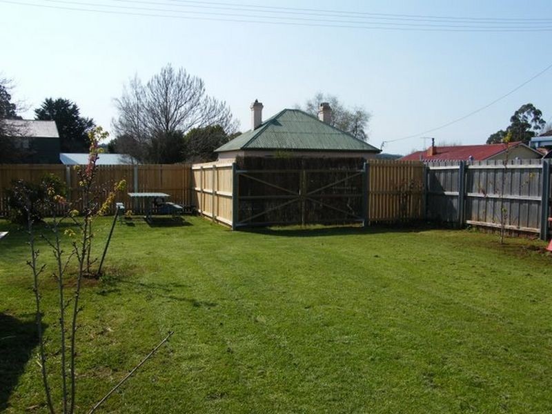 6 Railway Street, Deloraine TAS 7304