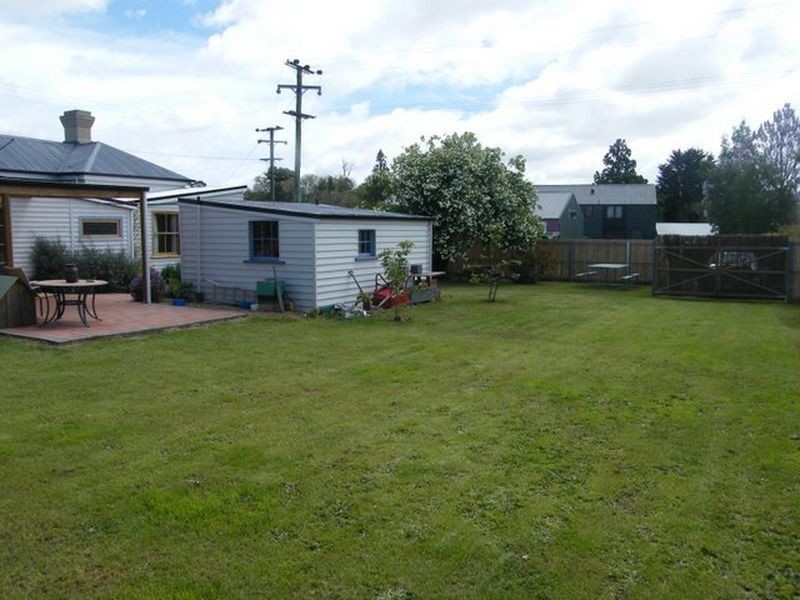 6 Railway Street, Deloraine TAS 7304