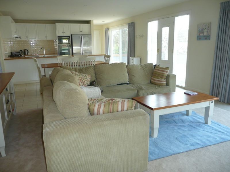 9A East Westbury Place, Deloraine TAS 7304