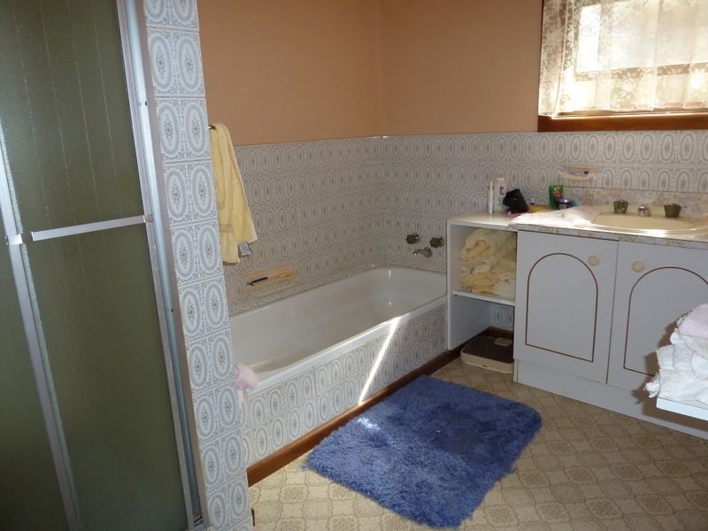 50 Meander Valley Highway, Deloraine TAS 7304