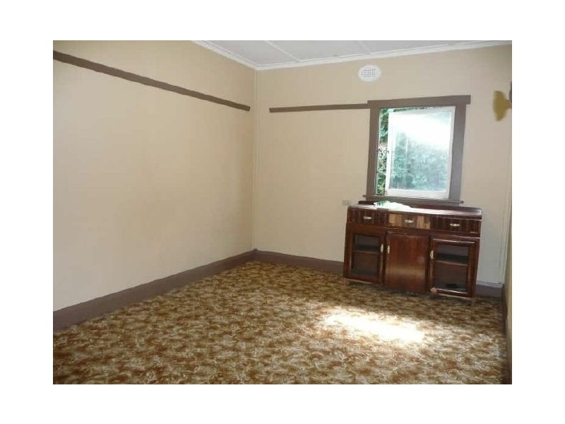 33 Emu Bay Road, Deloraine TAS 7304