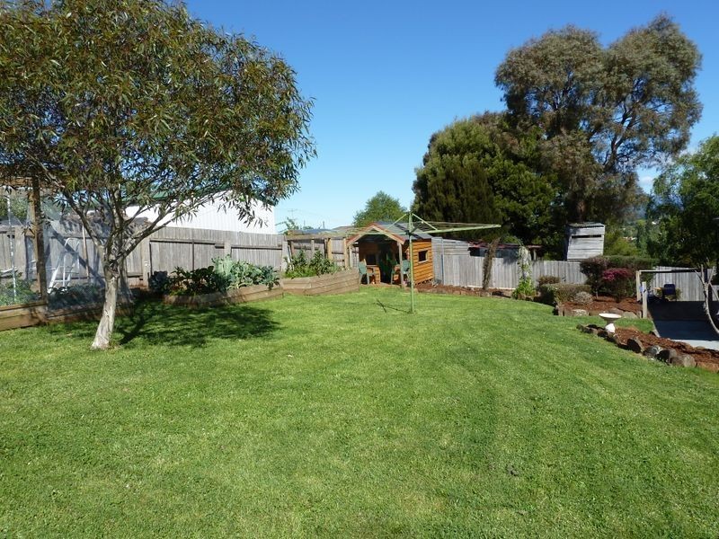 9 Blake Street, Deloraine TAS 7304