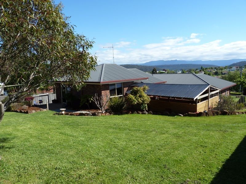 9 Blake Street, Deloraine TAS 7304