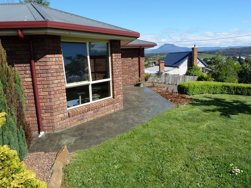 9 Blake Street, Deloraine TAS 7304