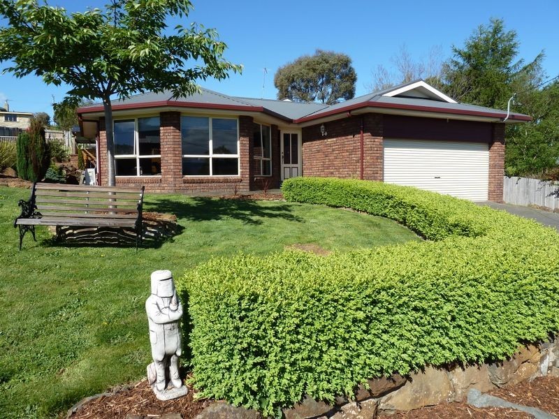 9 Blake Street, Deloraine TAS 7304