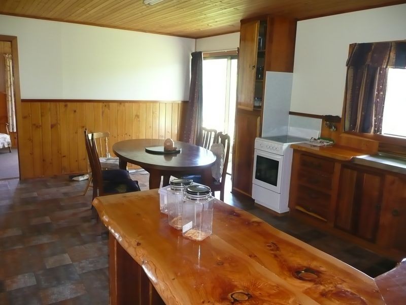 75 Kelly’s Cage Road, Weegena TAS 7304