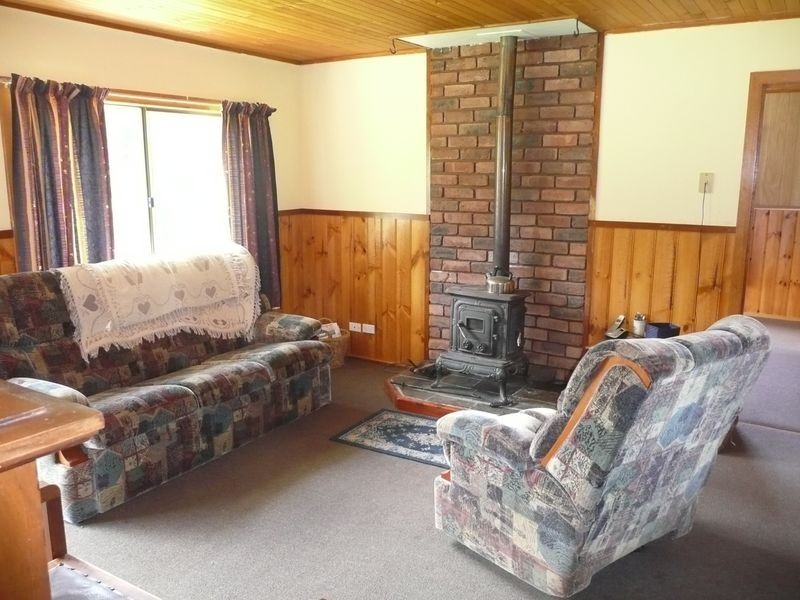 75 Kelly’s Cage Road, Weegena TAS 7304
