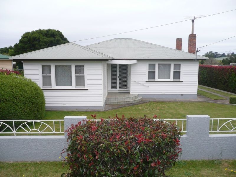 42 East Barrack Street, Deloraine TAS 7304