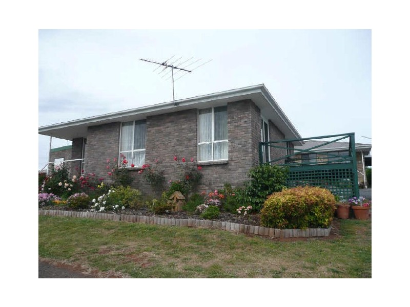 1/13 East Westbury Place, Deloraine TAS 7304