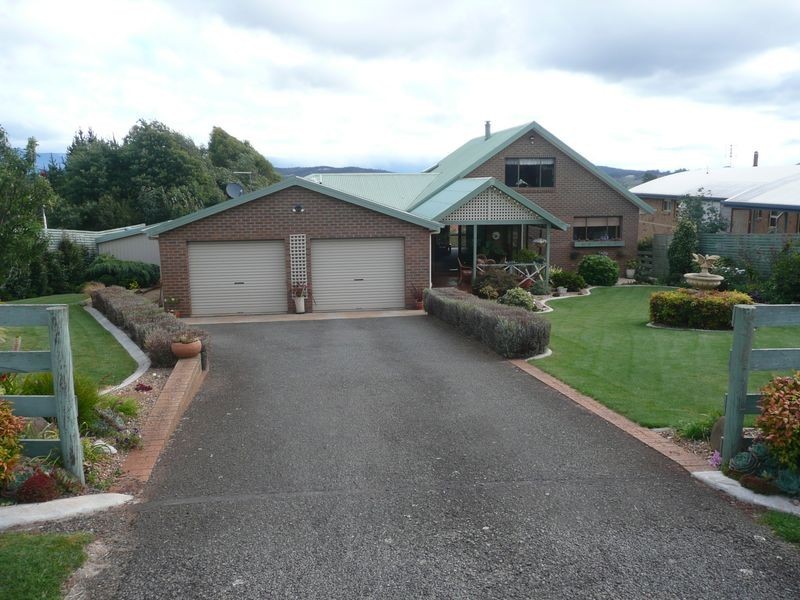 18 Keegan Rise, Deloraine TAS 7304