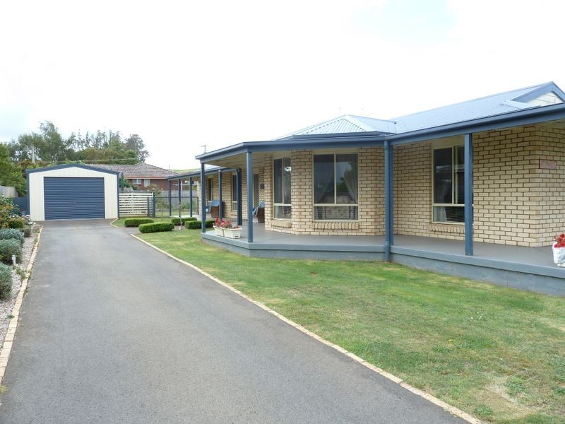 3 Kaye Elizabeth Place, Deloraine TAS 7304