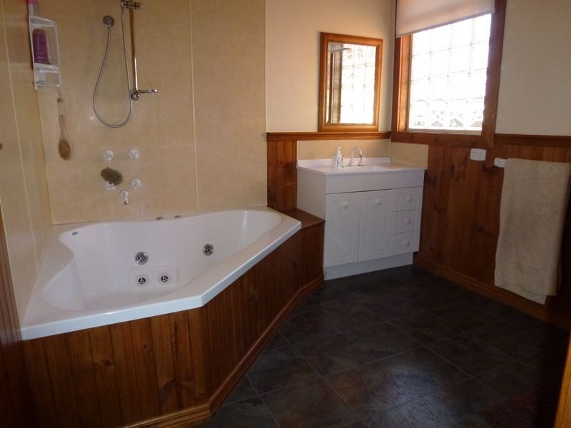 34 Grigg Street, Deloraine TAS 7304