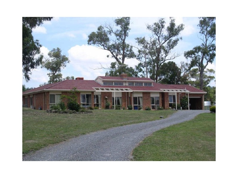 30 Warburton Hwy, Lilydale VIC 3140