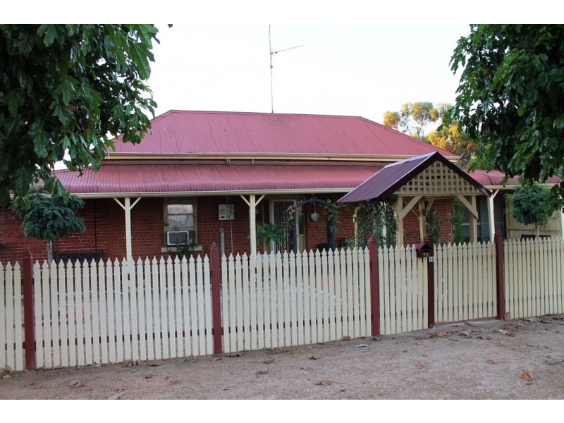 48 South Street, York WA 6302