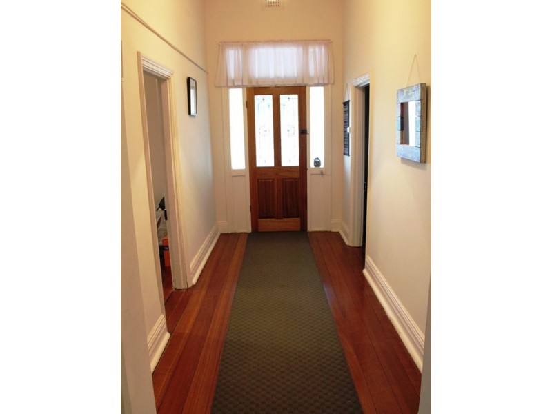 48 South Street, York WA 6302